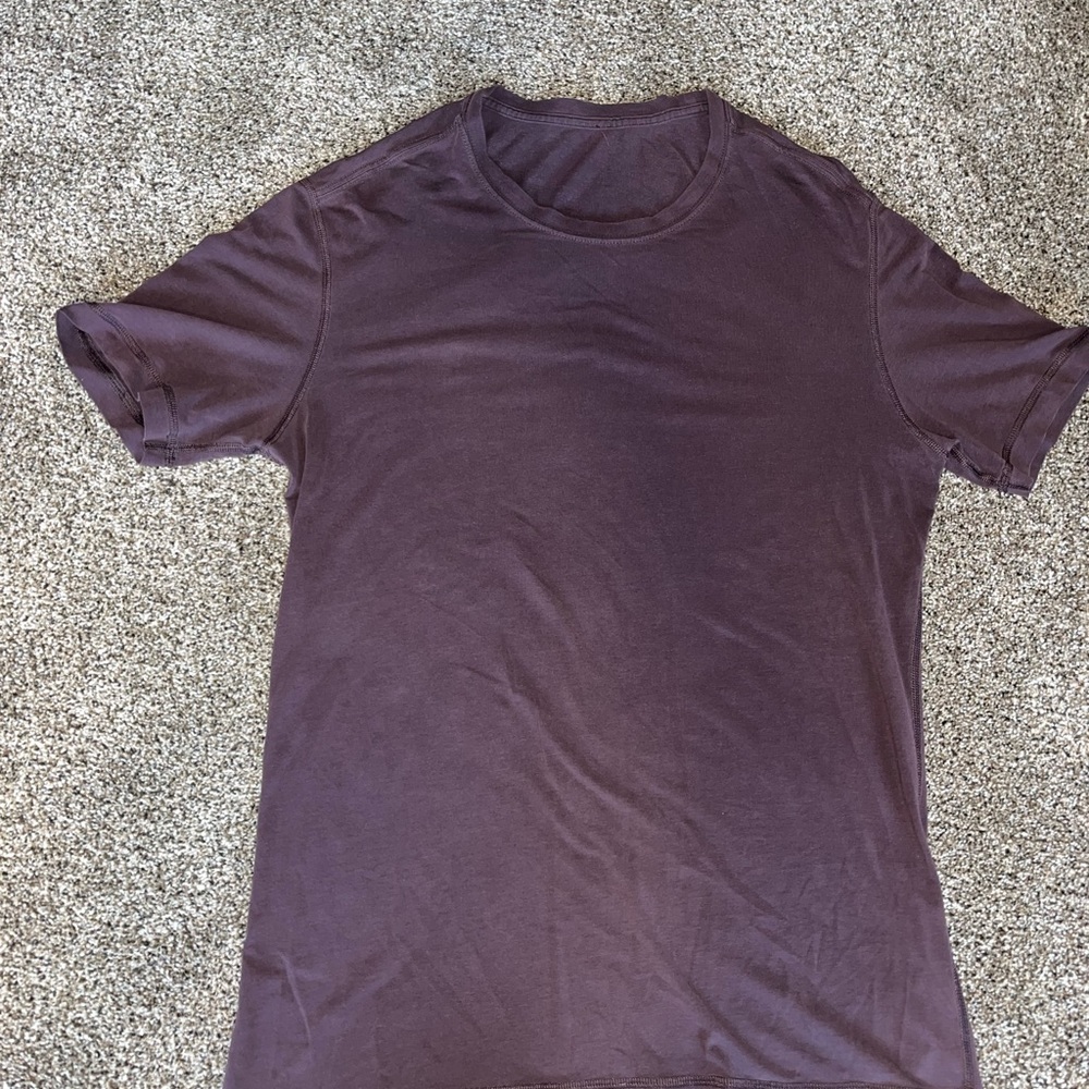 lululemon athletica Men’s Deep Purple/burgundy Short Sleeve Tee